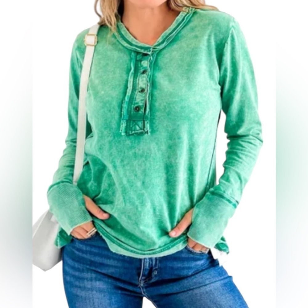 Zenana Long Sleeve Thermal Like Top NWOT